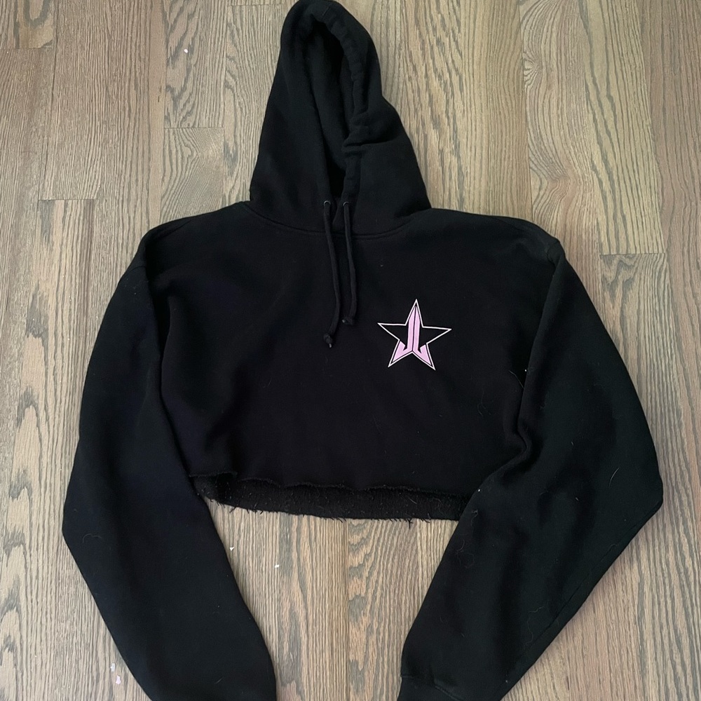 Jeffree Star can’t relate cropped hoodie